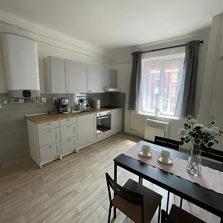 Apartman Fifejdy * Ostrava